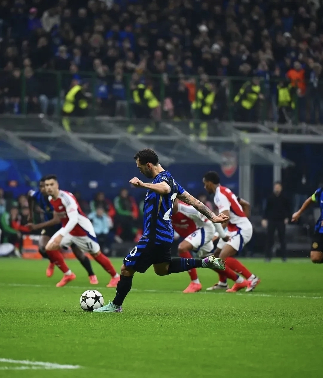 杏彩体育下载-欧冠比赛中一场惊心动魄的胜负攸关之战掀起热议的简单介绍