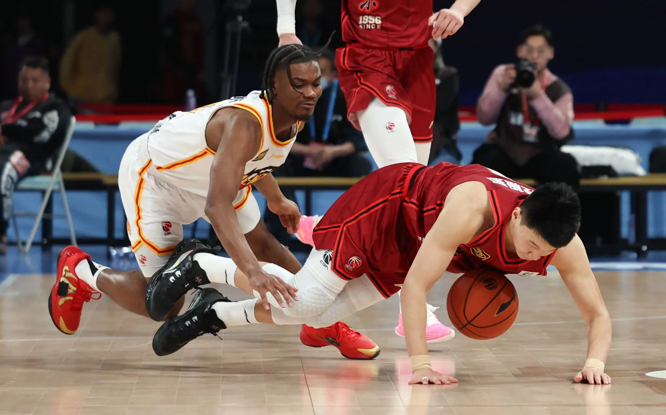 吉林队爆发神级表现，全国篮球锦标赛被彻底压制，三杀的简单介绍