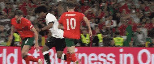 杏彩体育网页版登录入口-葡萄牙取胜进军淘汰赛，反超小组第一