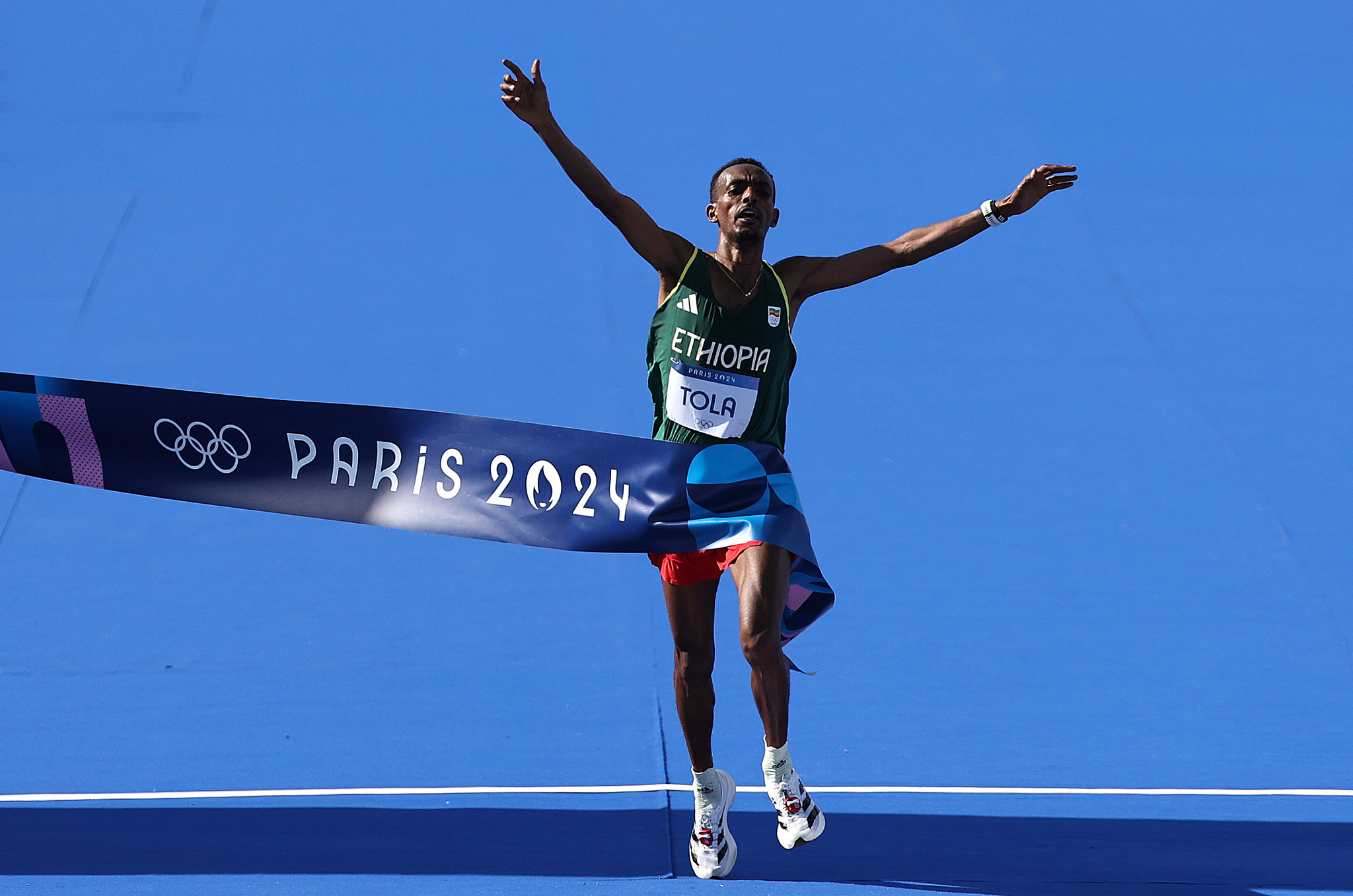 杏彩体育网站-委内瑞拉摔跤选手斗志昂扬