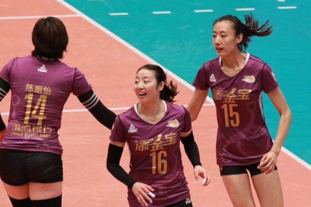 包含教练组新提拔的年轻队员表现抢眼的词条 包含教练组新提拔的年轻队员表现抢眼的词条