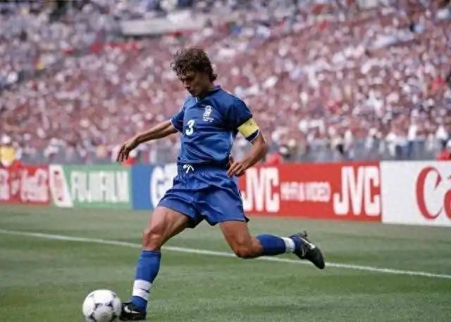 杏彩体育官网-南美足球传奇球员讲述职业生涯，感慨万千的简单介绍