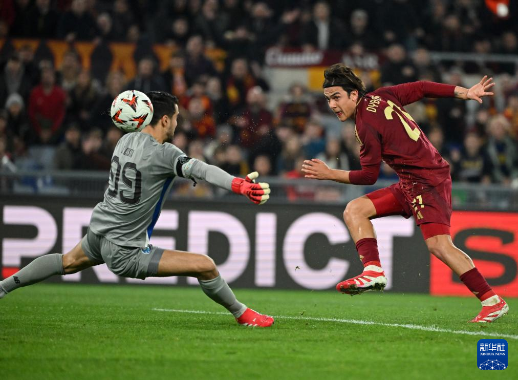 罗马队在比赛中展现出色,战胜对手晋级 罗马队在比赛中展现出色,战胜对手晋级