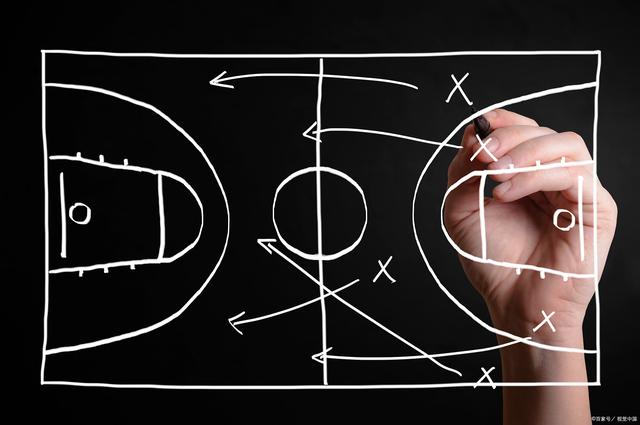 杏彩体育网页版入口-战术变换！球队巧妙布阵赢得比赛