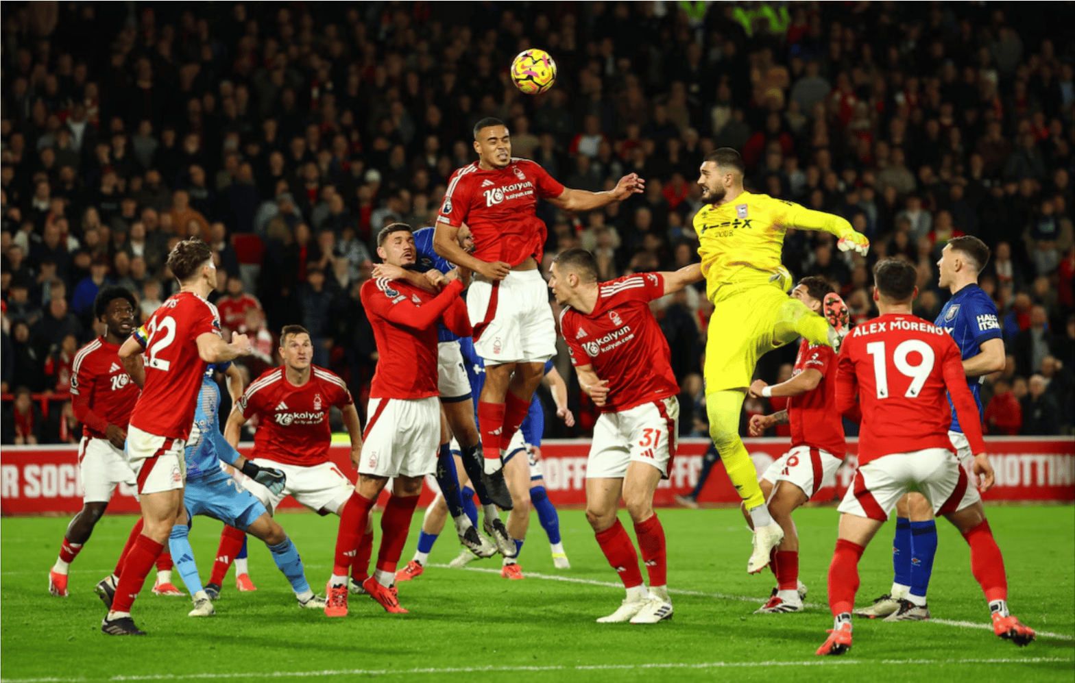 杏彩体育在线-欧洲杯/决赛将掀开战幕，劲敌间的对攻令人期待