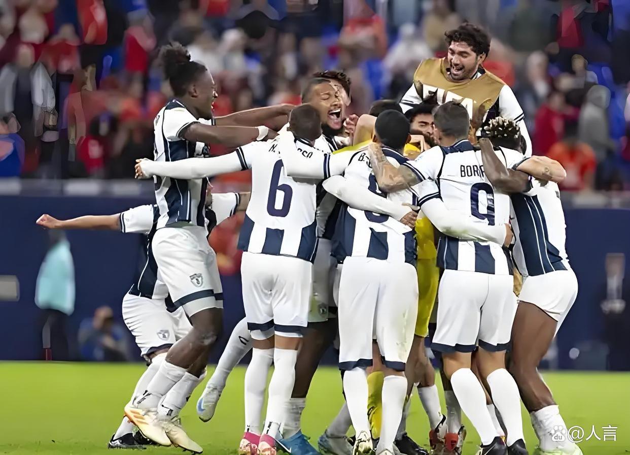 墨西哥足球队在国际比赛中踢出好戏 墨西哥足球队在国际比赛中踢出好戏