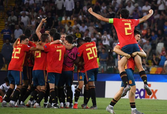 杏彩体育-欧洲杯资格赛精彩对决引发球迷热议