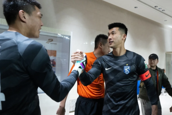 杏彩体育官网-队员宣布休赛，球队战绩遭遇重挫