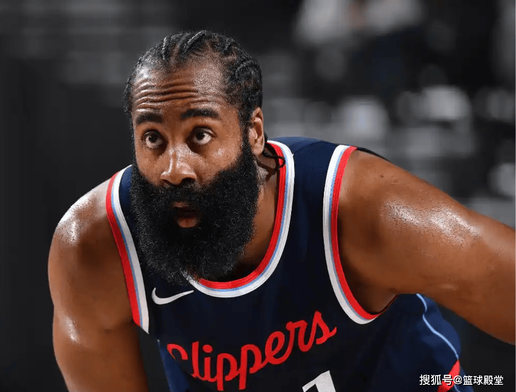 火箭客场失利——戴维斯状态回暖仍无力阻截对手进攻的简单介绍 火箭客场失利——戴维斯状态回暖仍无力阻截对手进攻的简单介绍