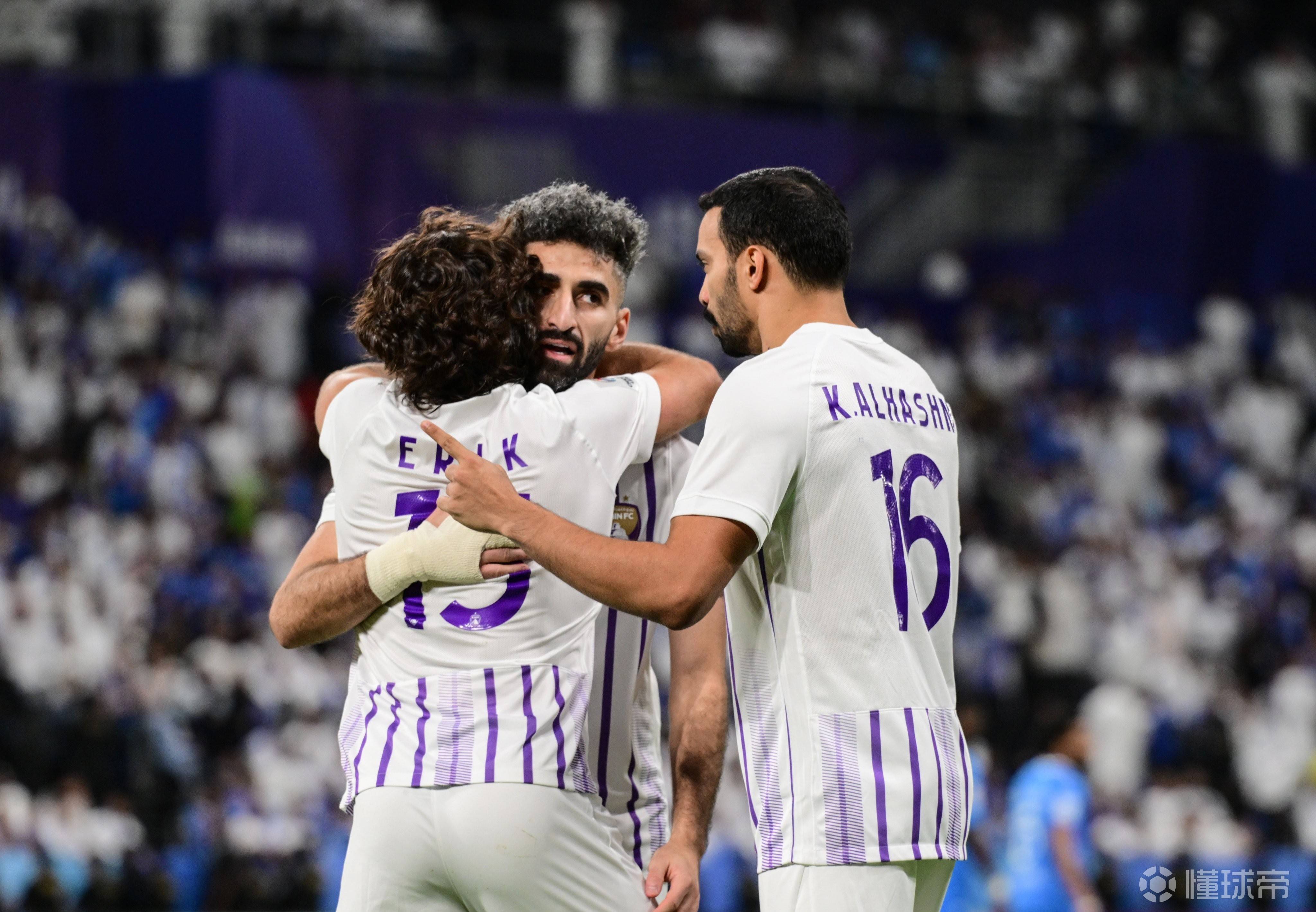 关于阿尔艾因队员表现出色,为球队在比赛中取得优势的信息 关于阿尔艾因队员表现出色,为球队在比赛中取得优势的信息