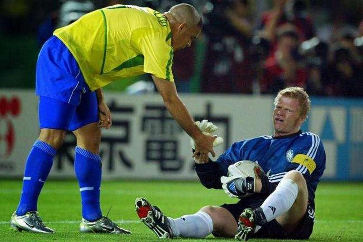 荷兰队在比赛中遭遇挫折 荷兰队在比赛中遭遇挫折