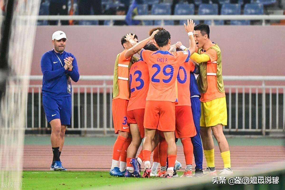 热门球队击败对手,获得关键胜利 热门球队击败对手,获得关键胜利