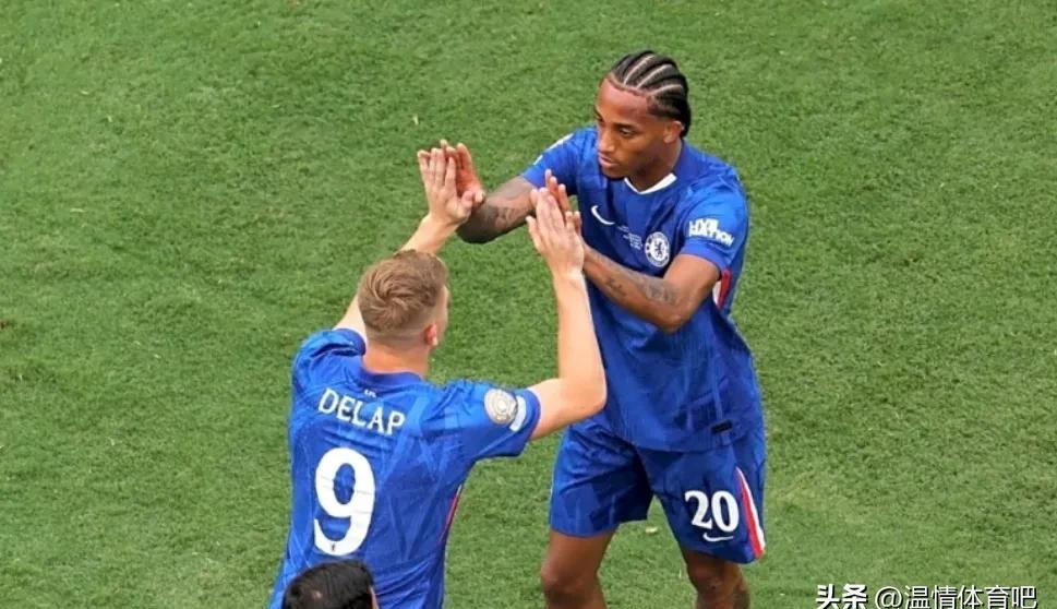 曼城主场大胜,西汉姆惨遭绝杀 曼城主场大胜,西汉姆惨遭绝杀