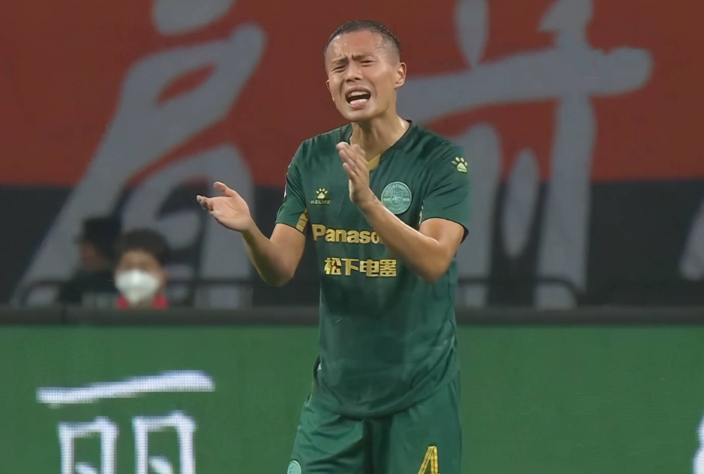 富力客场逼平绿城,难解胜负 富力客场逼平绿城,难解胜负