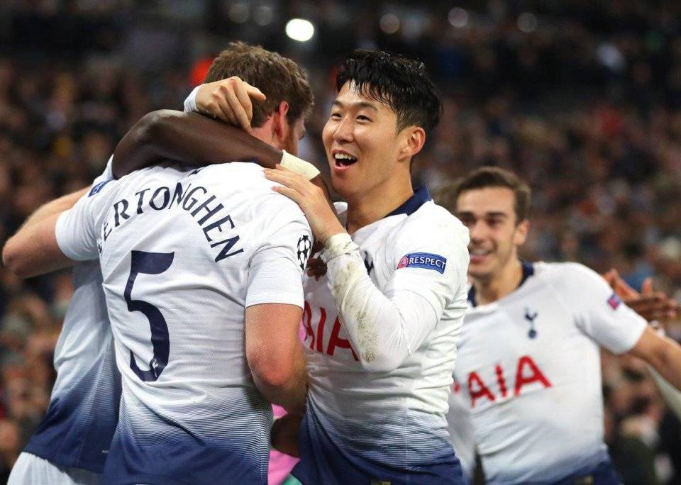 关于沙托鲁队在联赛中获得关键胜利的信息