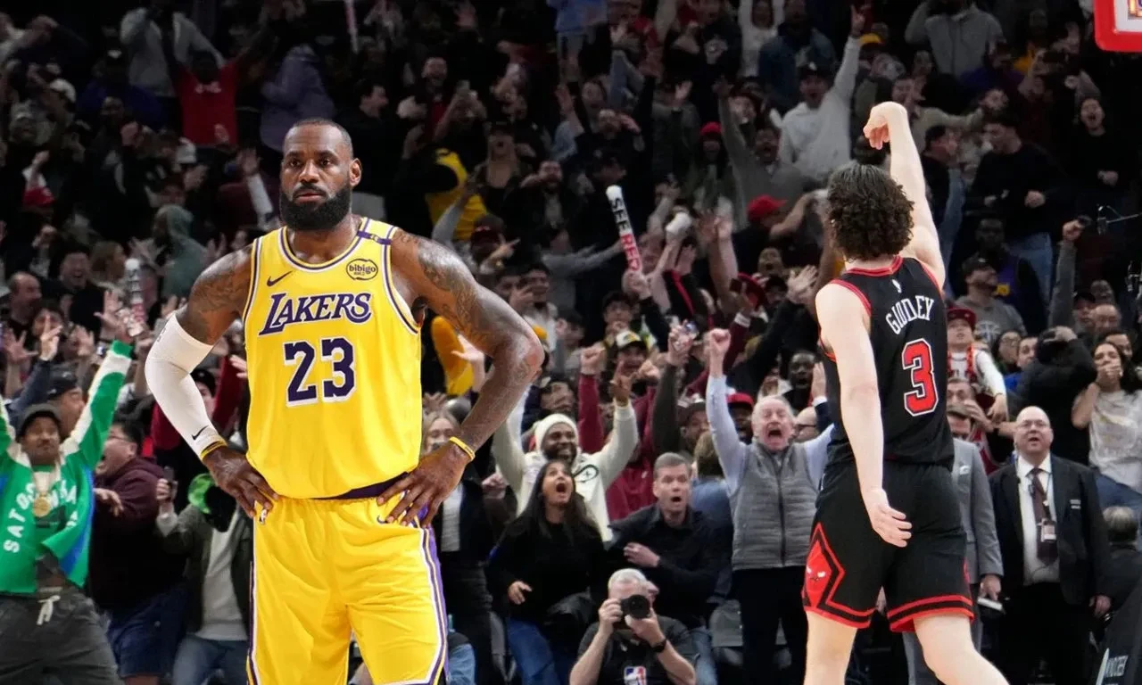 湖人逆转骑士,詹姆斯砍下三双 湖人逆转骑士,詹姆斯砍下三双