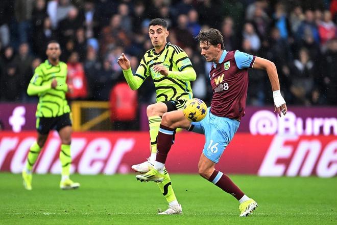 杏彩体育网页版入口-阿森纳客场击败伯恩利，稳住前四位置