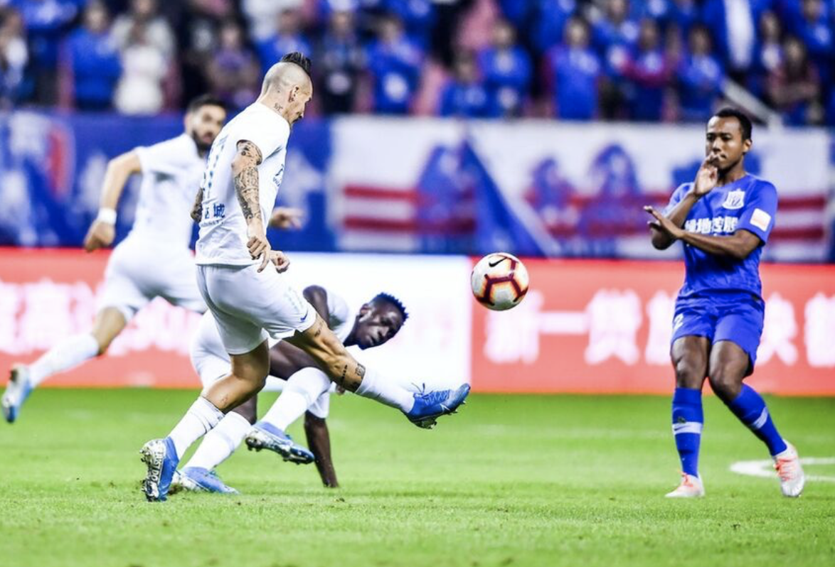 杏彩体育在线登录-苏宁主场告捷，联赛实力彰显领跑积分榜的简单介绍