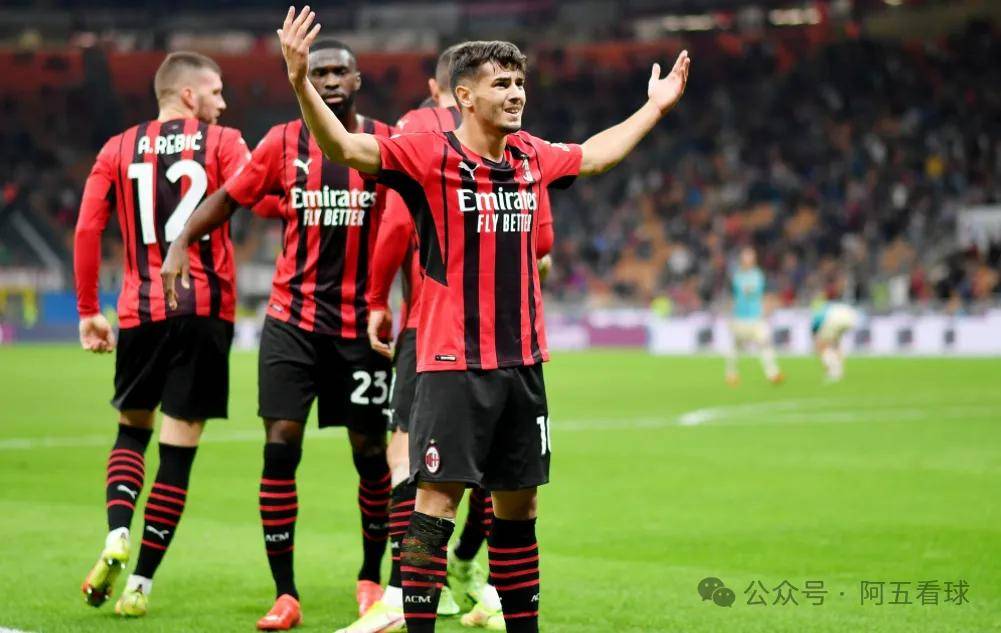 曼联主场战平AC米兰,晋级欧罗巴联赛八强 曼联主场战平AC米兰,晋级欧罗巴联赛八强