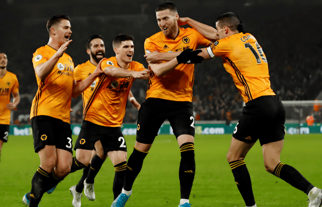 狼队主场战胜西汉姆，稳健发挥取得胜利