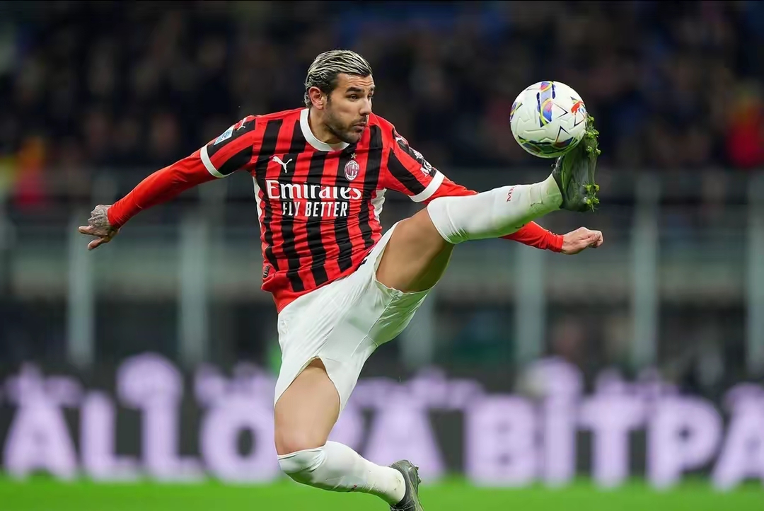 杏彩体育app-AC米兰球队战绩波动，重返巅峰尚需时日的简单介绍