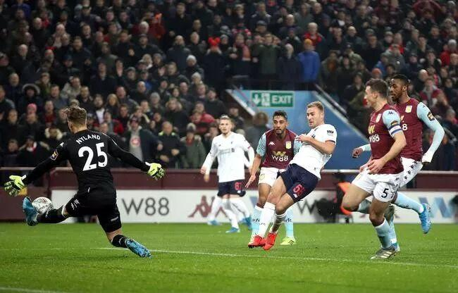 杏彩体育官网-阿斯顿维拉大胜，取得重要比赛胜利