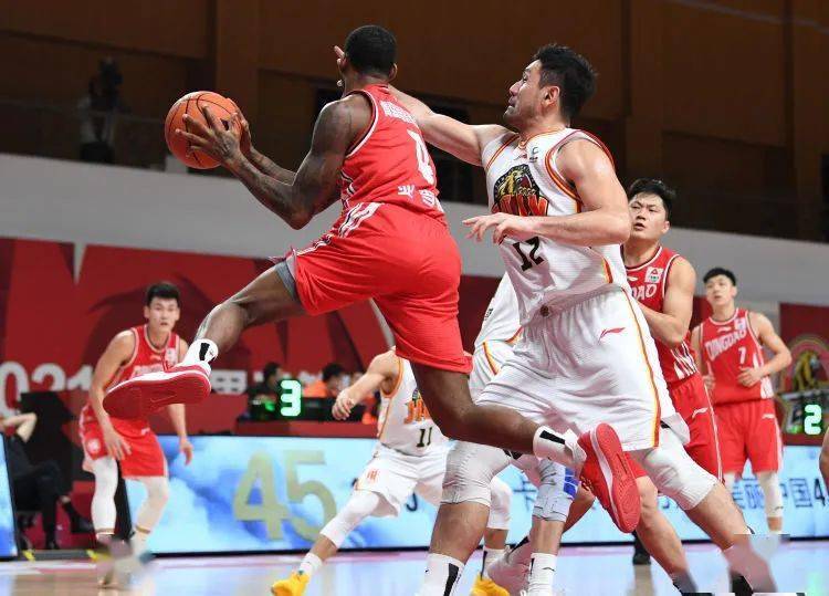 关于大连男篮遭遇四连败，战绩告急急需反弹的信息